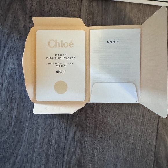 Chloe Tote in Linen - Picture 7 of 11